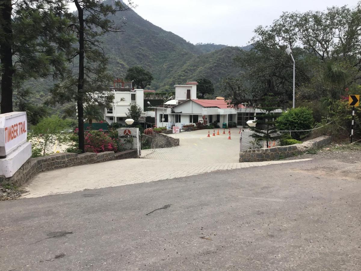 Parwanoo Timber Trail Base Resort - At The Foothills Of Adventure מראה חיצוני תמונה
